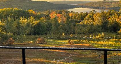 Ski Getaway! Mtn views. Close to Pleasant Mtn, Mt. Abram’s and Sunday River