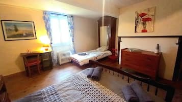 Bügeleisen/Bügelbrett, Bettwäsche
