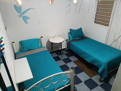 LA BUENA ESTANCIA GUEST HOUSE