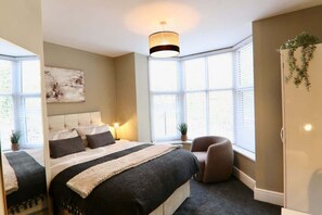 1 dormitorio, tabla de planchar con plancha, wifi gratis y ropa de cama
