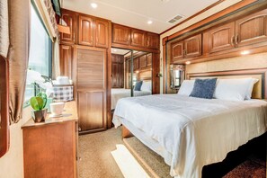 1 chambre, bureau, fer et planche à repasser, Wi-Fi gratuit