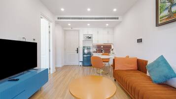 Standard Apartment, 1 Bedroom, Mountain View | Private kitchen | Fridge, microwave, stovetop, cookware/dishes/utensils