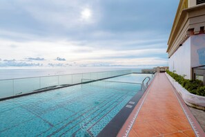 Pool - Ignis Ocean Hillside Phu Quoc (Phu Quoc)