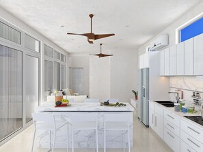 Deluxe House, Ocean View | Private kitchen - EL AZAR (San Miguel del Puerto)