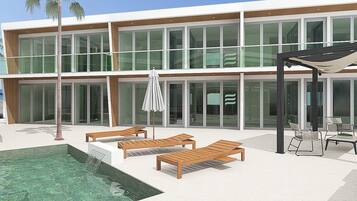 4 outdoor pools