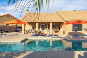 Pool - The Ultimate Stay & Play Retreat • 4BR • Sleeps 13 (Chandler)