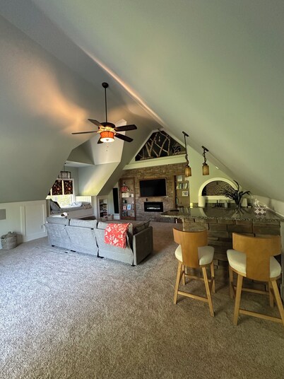 Family River House close to Crystal Coast Beaches