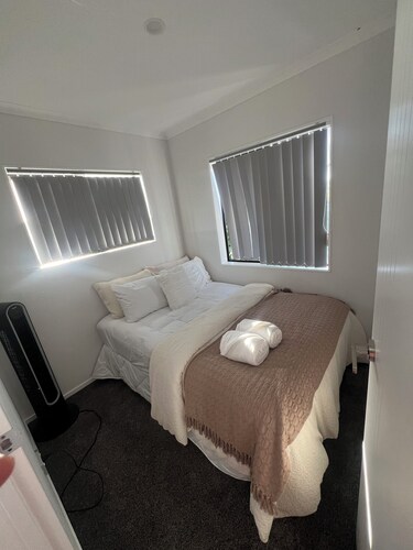 Auckland Airport comfort stays