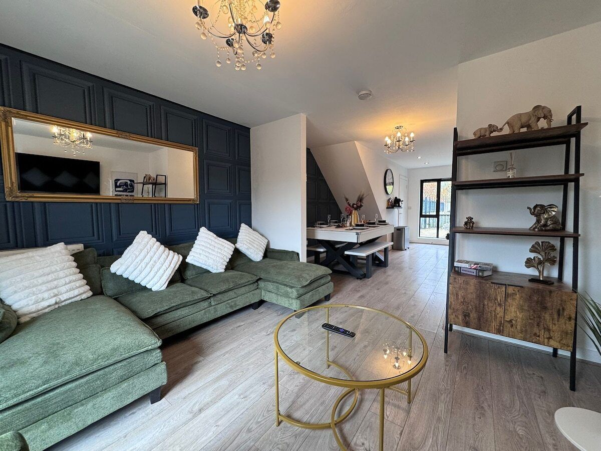 Winsick Residences Salford 3 Bed Up To 7 Guests - Salford
