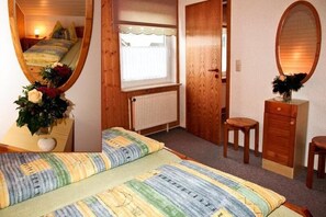 Room - Ferienwohnung H. Liedtke, Wohnung 1 (Burg Fehmarn)