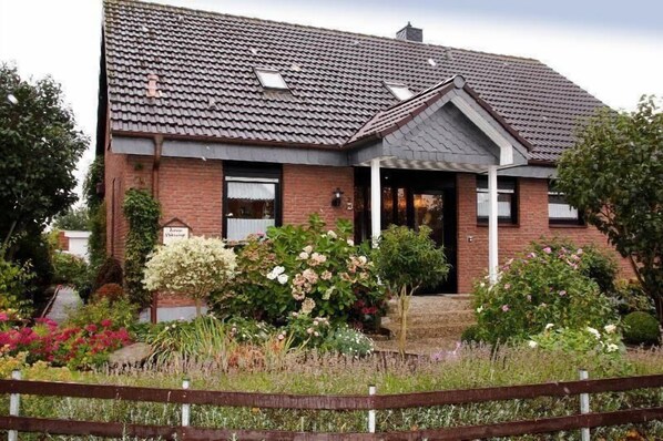 Exterior - Ferienwohnung H. Liedtke, Wohnung 1 (Burg Fehmarn)