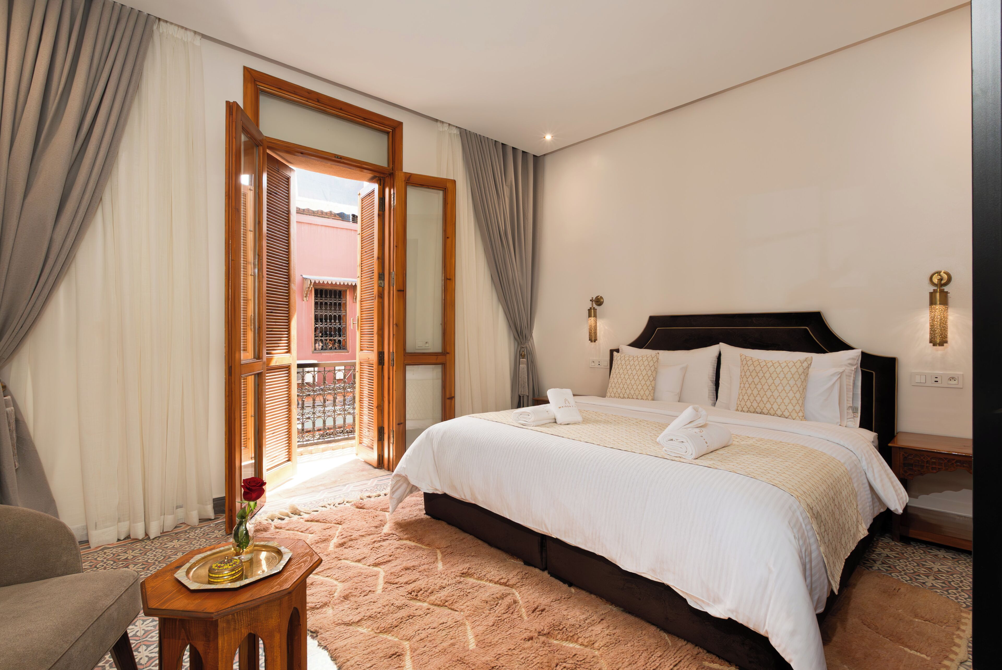 Junior Suite, Balcony, City View