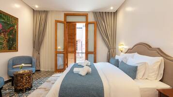 Junior Suite, Balcony, City View