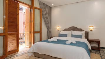 Suite junior, balcón, vista a la ciudad