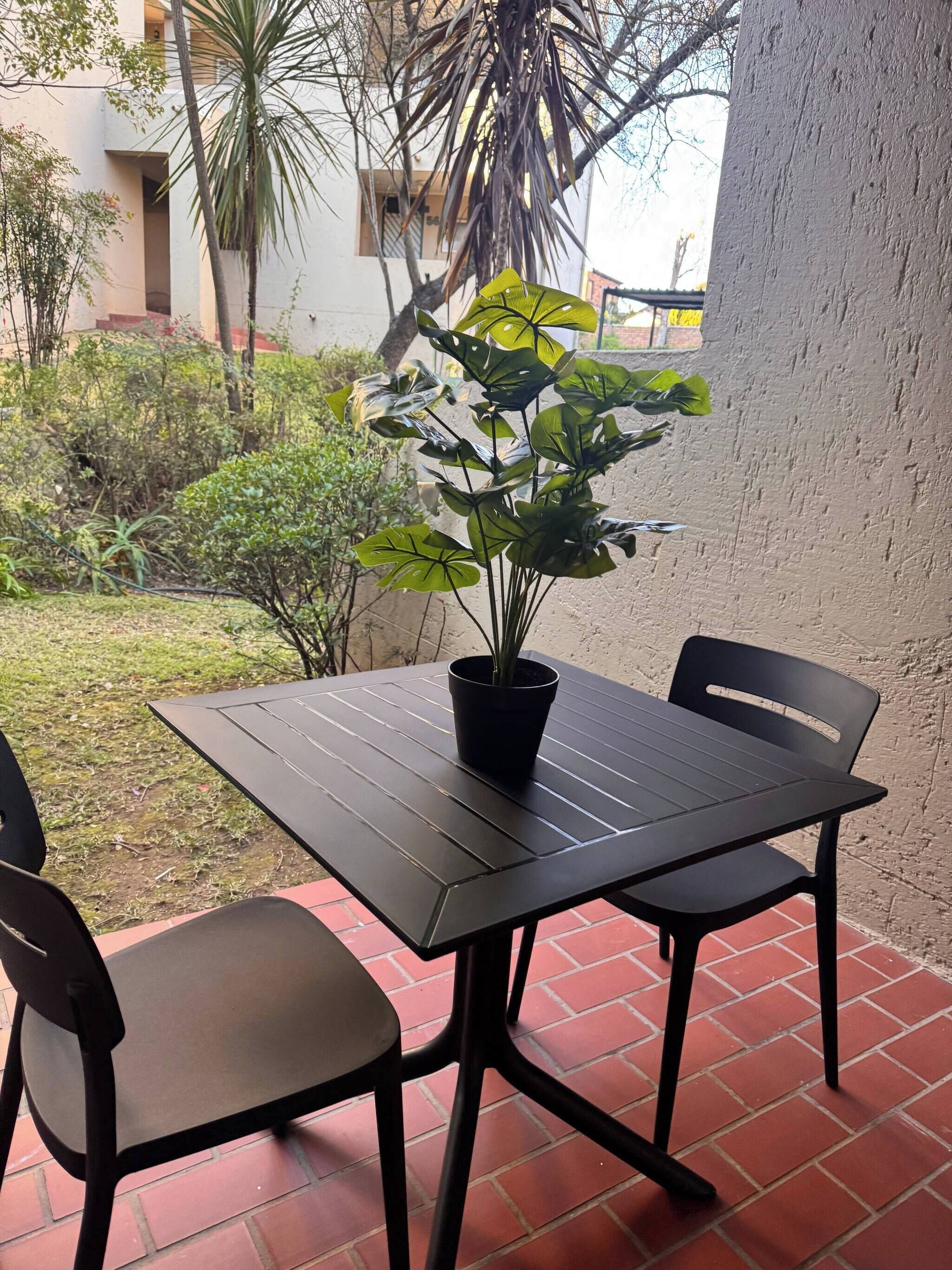 Apartamento, 1 quarto, para fumantes | Opções para refeição ao ar livre