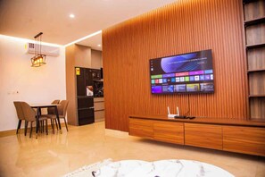 Luksushuoneisto, 2 makuuhuonetta, keittiö, kaupunkinäköala | Sisätilat