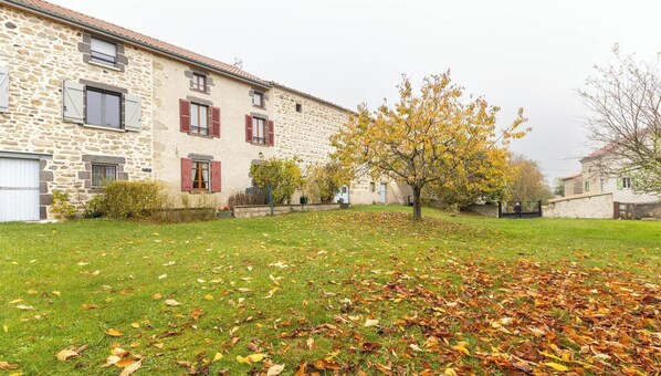 Exterior - Gîte "Chez Léon" - COURNOLS (COURNOLS)