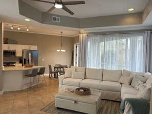Smart TV - Sandestin, 1 BR/2 Bath, Sleeps 4, Golf Cart Available! (Miramar Beach)