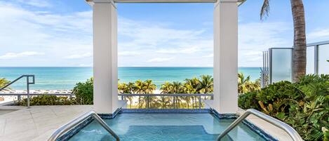 7 outdoor pools, open 5:00 AM to 5:00 PM, pool cabanas (surcharge)