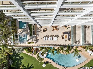 7 outdoor pools, open 5:00 AM to 5:00 PM, pool cabanas (surcharge) - Sorrento 512 (Miami Beach)