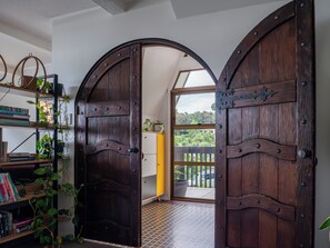 Interior - Moana View - Paihia's best kept secret, sweeping ocean vistas with leafy gardens (Paihia)