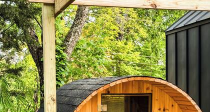 Relaxing Nordic Tiny Guest House + Sauna by Twin Falls