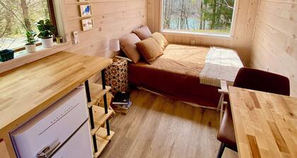 Relaxing Nordic Tiny Guest House + Sauna by Twin Falls