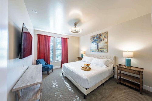 Signature Suite with Balcony Views - Waffles too!