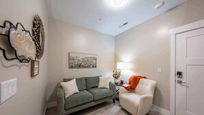 Unclassified image, 3 of 19, button - Cozy Main St Stay | King Bed + Loft Bed | Sleeps 3 (Pleasant Grove)