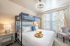 1 Schlafzimmer, Bügeleisen/Bügelbrett, Reisekinderbett, WLAN
