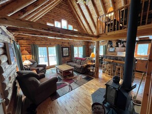 Smart TV, fireplace, DVD player, books - Dragonfly North / Adirondack Riverfront Cabin (Jay)
