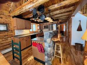 Fridge, microwave, oven, stovetop - Dragonfly North / Adirondack Riverfront Cabin (Jay)
