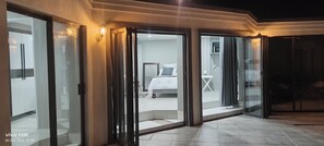 ห้องพัก, 6 ห้องนอน | ภายใน