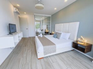 1 bedroom, free WiFi, bed sheets - 1BR Apartment w/ Private Balcony - Rooftop Pool - Walk to Beach & 5th Ave (Playa del Carmen)