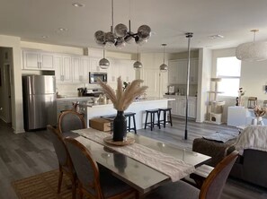 Interior - Beautiful Home In Lancaster Close to BLVD AV & Hospital. (Lancaster)