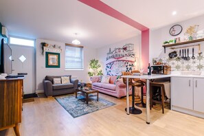 House - Stunning City Centre Home Perfect For Couples (Chester)