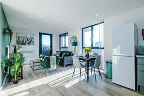 House | 2 bedrooms - Stunning 2-bed Flat Amazing Location Sleeps 4 (Liverpool)