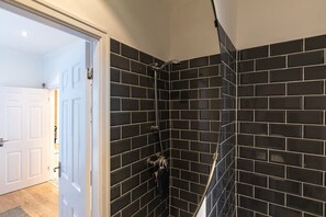 House - Stylish Flat Ideal for Business Long-term Stays (Liverpool)