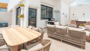 Ảnh chưa phân loại, 4 trong số 27 ảnh, nút