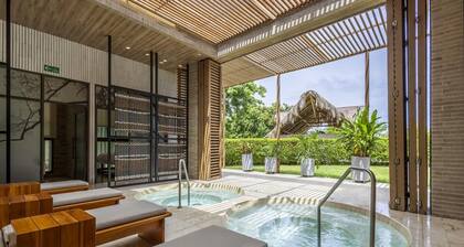 Tropical Villa w Pool Dock Access