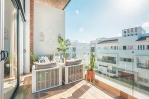 House - Modern Executive 2-bedroom Apartment (Punta Cana)