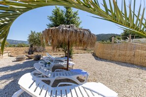 Interior - Rustic Escape by Fidalsa (Ibi)