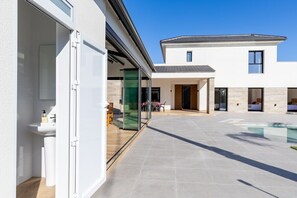Interior - Palm Breeze Villa by Fidalsa (Catral)