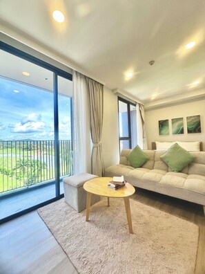 Living area - Bright 7F Condo·Bangtao·Quiet Laguna·Golf View (thalang)