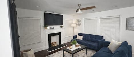 TV, fireplace