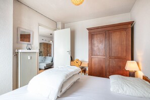 1 bedroom, iron/ironing board - Les Trois Flocons - À 150m des pistes (Chamrousse)
