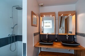 Hair dryer, towels - La Belle Cabresse - Avec jolie terrasse (Saint-Armel)