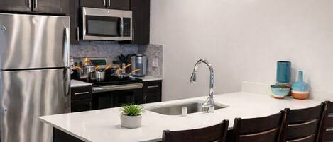 Microwave, oven, stovetop, dishwasher
