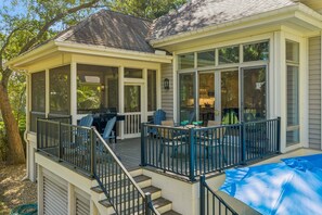 Outdoor dining - Luxury Coastal Retreat with Balcony, Pool, Sun Room & Golf Course Views! (Hilton Head Island)