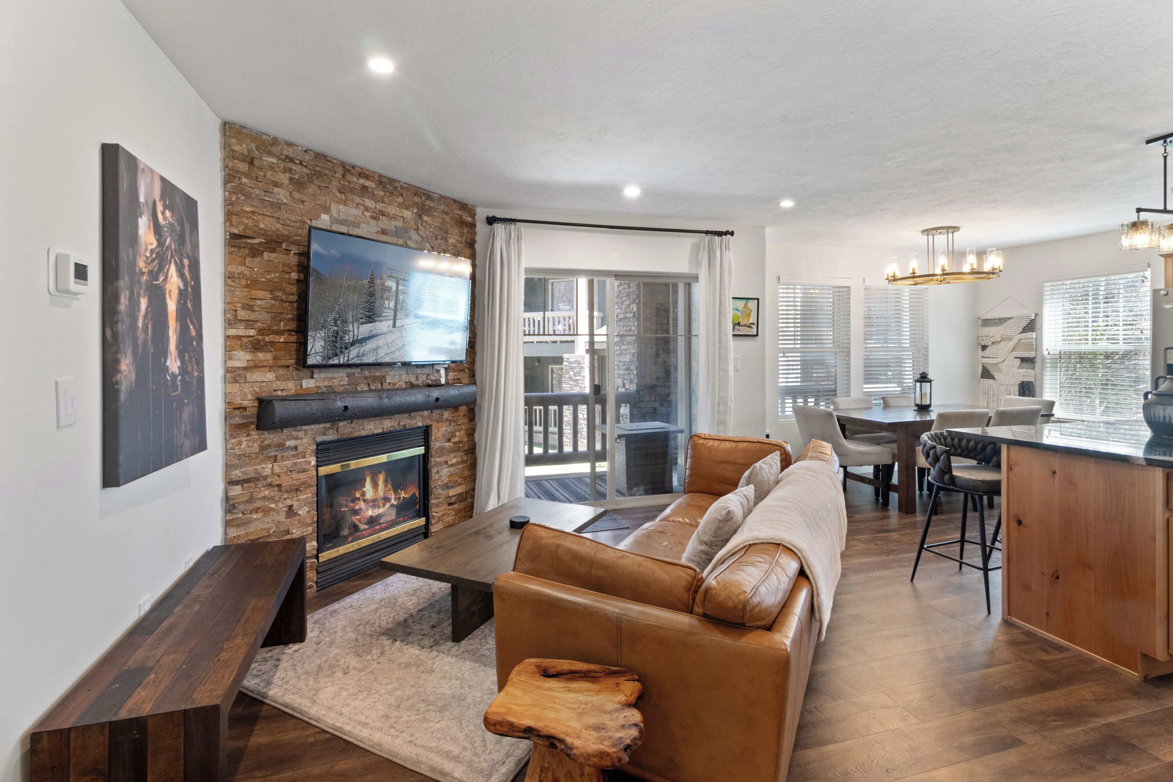 Smart TV, fireplace, video games, ping pong